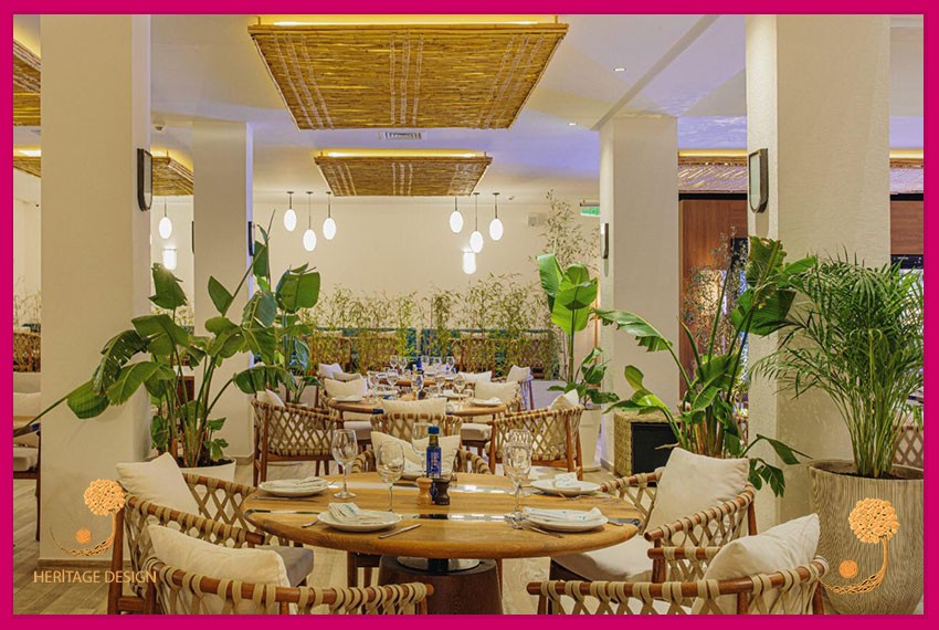 Restaurant Masası - Mommos Restaurant Morocco